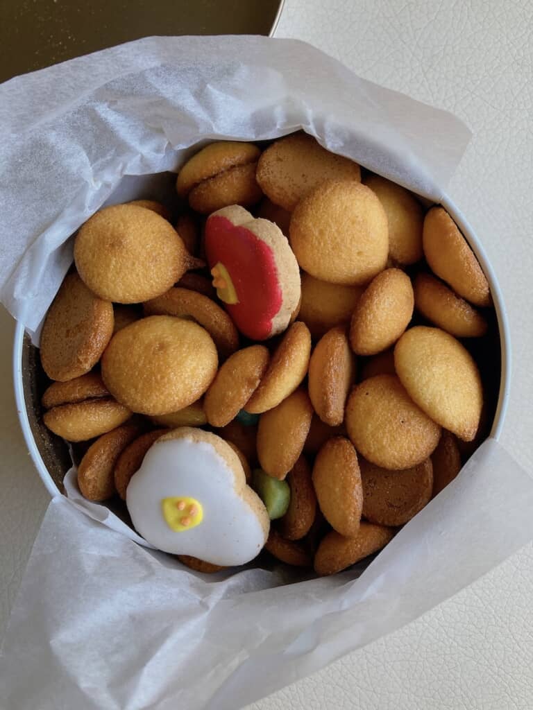 中身まで華やか