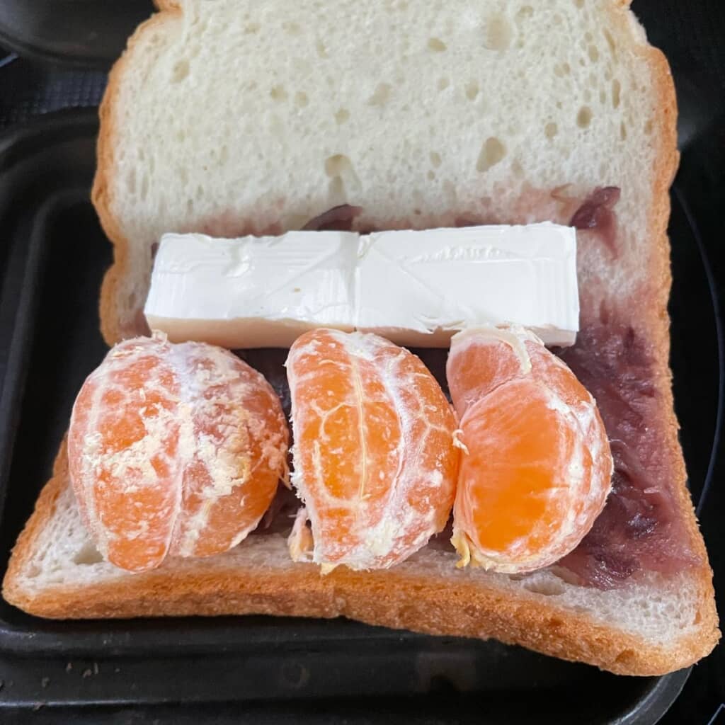 フルーツをのせたアレンジ