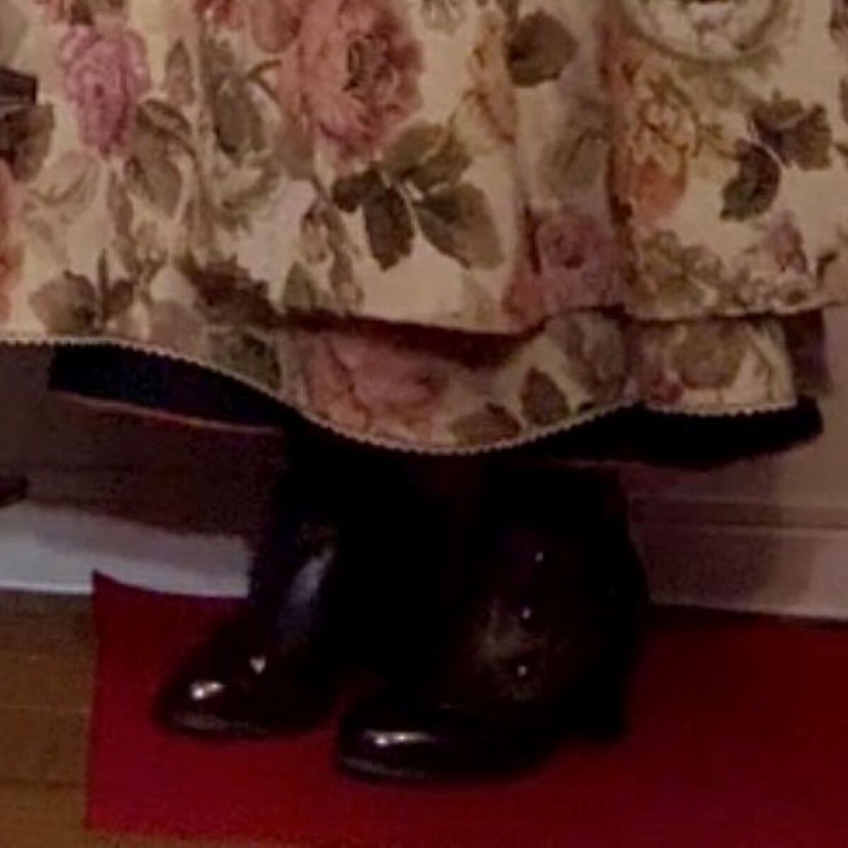 しまむらの服着たら「高見えどころか貴族みたいになる」→衝撃の姿に「やだこの服欲しい」「ユニクロには絶対ないデザイン」 | ライフスタイル ねとらぼ