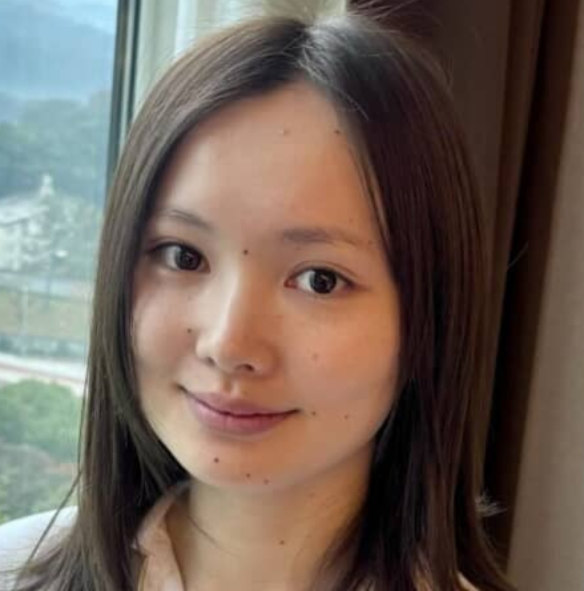 挙式前のすっぴん女性→プロにヘアメイクしてもらうと……「女神が目の前にいました」　驚きのビフォーアフターに「素敵ーッ!!」（1/3） | 美容 ねとらぼ