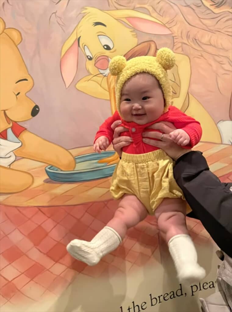 ディズニーランドで注目の的になったかわいすぎる赤ちゃん