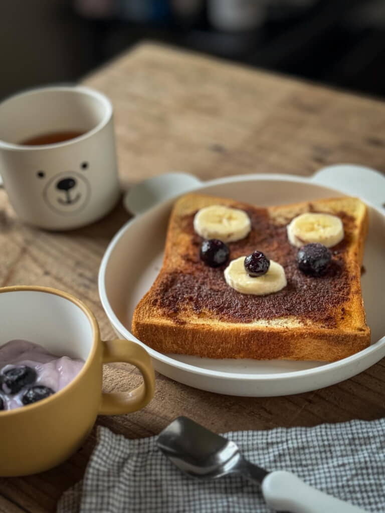 トーストにもお顔が！