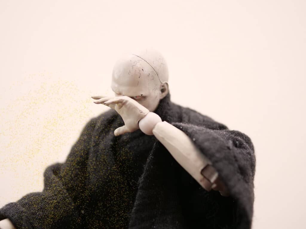 目がかゆそうなヴォルデモートの写真
