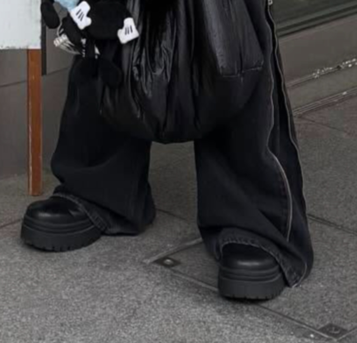 長男の入学式に出席した母→並んで記念撮影したら……　圧巻の親子ショットに「友達じゃなくおかん…？」「腰抜かしました」（1/3） | ライフスタイル ねとらぼ