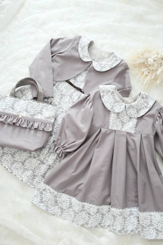 ママさん用のバッグ、長女ちゃんと次女ちゃんのワンピース