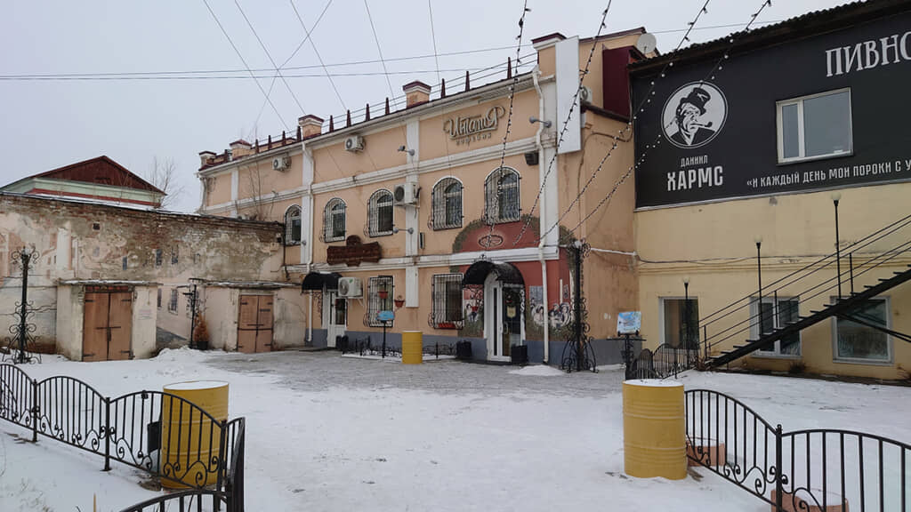 ホテルを出たら……