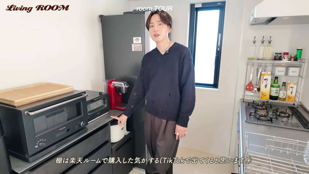 色数を抑えてスッキリさせたキッチン