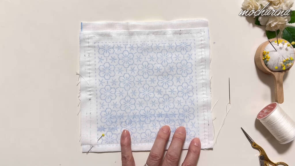 返し口を残してぐるっと縫いました