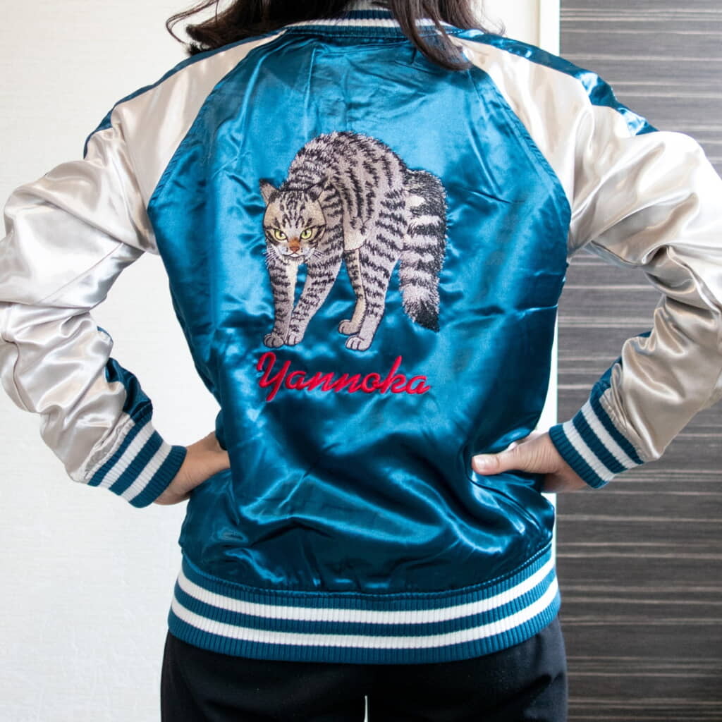 保護者会にスカジャン……！