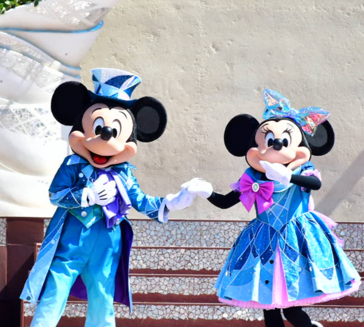 「復活うれしい！」東京ディズニーシーの“無料配布アイテム”にファン涙　「この光景に感動」「やっぱり紙がいいよね」（1/3） | ディズニー ねとらぼ