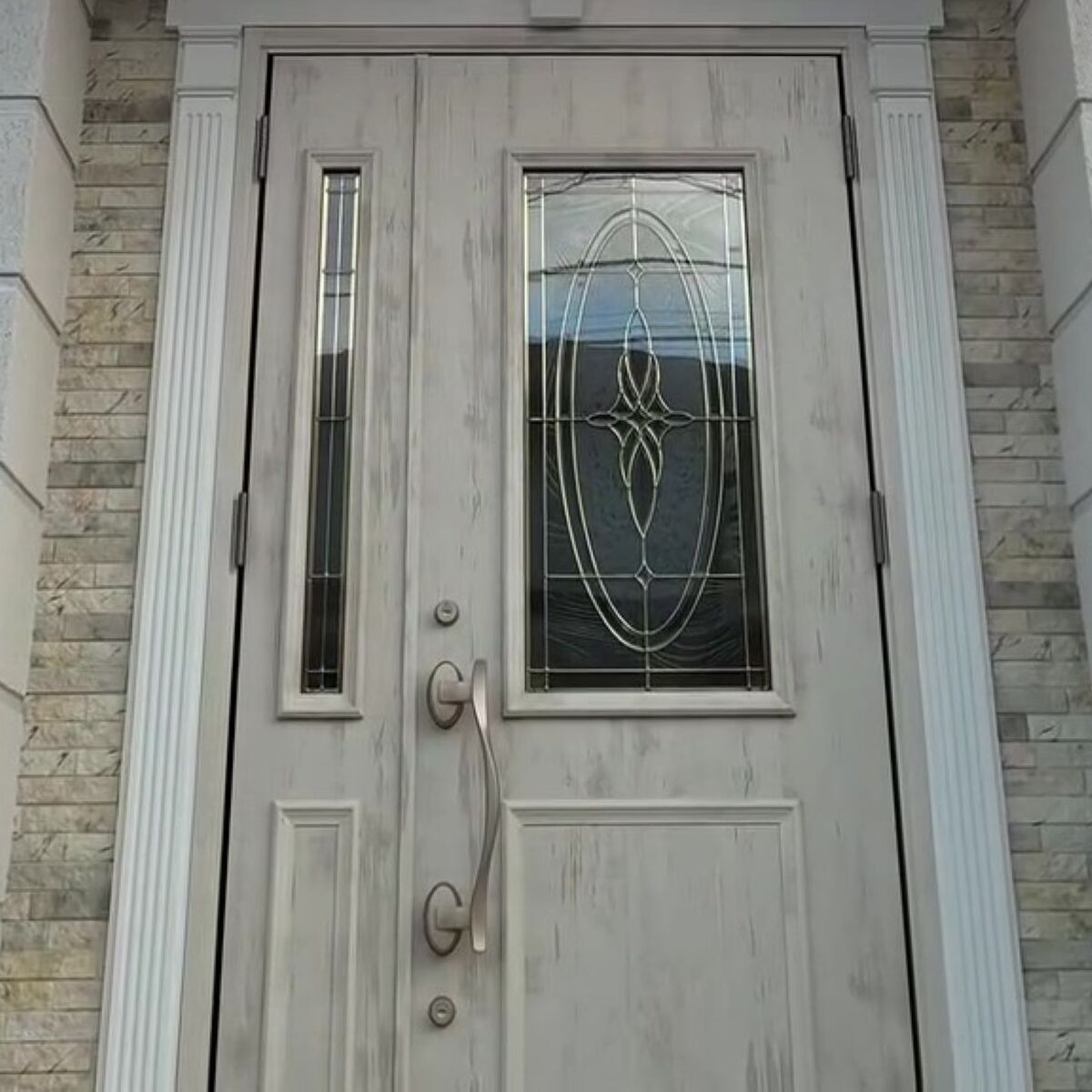 宅配業者に「やべぇ！」と言われた玄関→ドアを開けると……圧巻の光景に「腰抜かすかも」「家賃払うので住ませてください」 | 住まい ねとらぼ