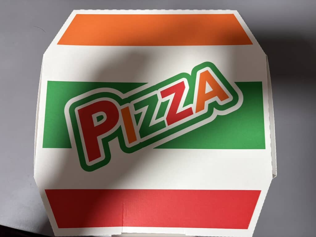 現実にある商品なのに、どことなく“嘘”っぽい……