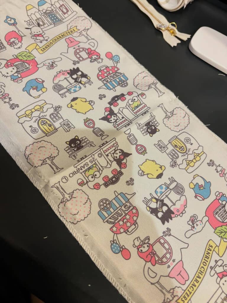 縫い目を解き、1枚の生地として使います