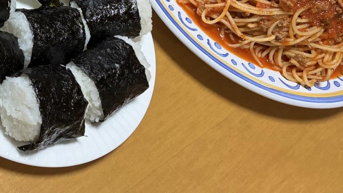 運動部の中3男子・4人のお泊り会→ママが用意したのは……　“圧巻の夕飯”に「最高すぎ」「こんなママになりたい」（1/2） | グルメ ねとらぼ