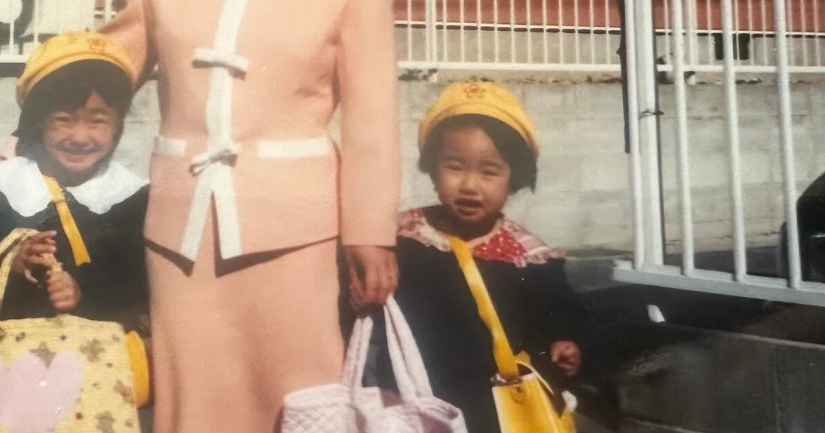 約30年前、母が作った保育園のバッグ→柄を見ると……　“驚きの光景”に「鼻水でましたw」「インパクトでかい！」（1/2） | 育児 ねとらぼ