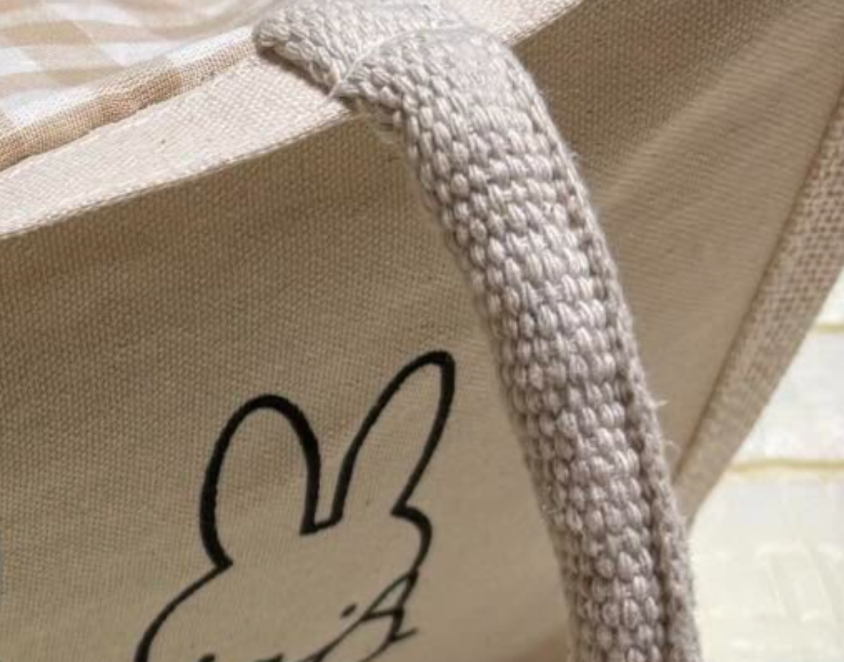 0歳次男の登園用に買った西松屋のバッグ→ママがリメイクすると……　驚きの仕上がりに「えーかわいい！」「さっそく真似します」（1/3） | ハンドメイド ねとらぼ