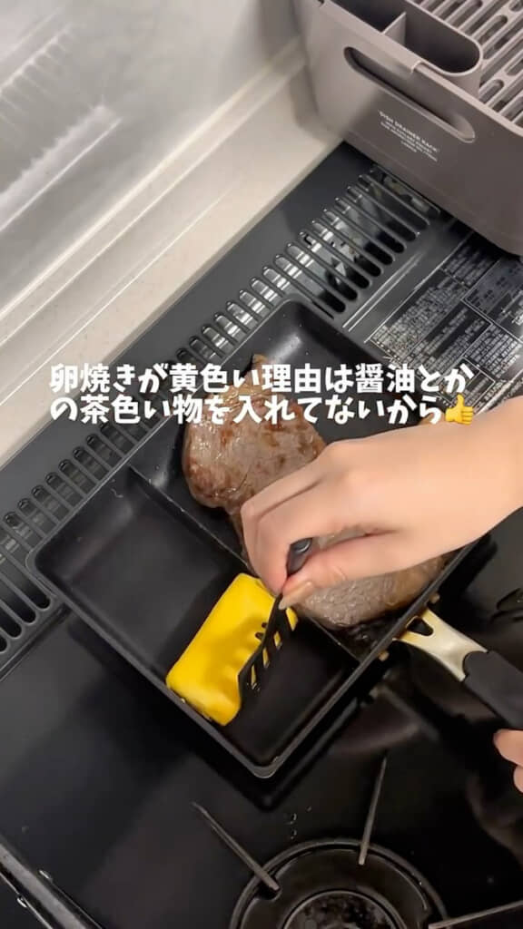 手際よく複数のおかずを作っていく