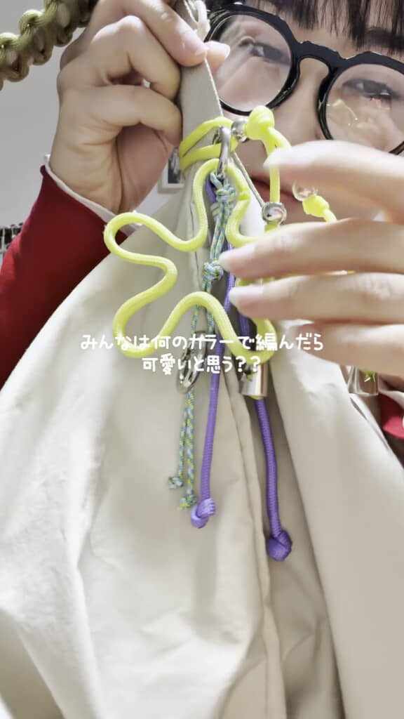 曲線のお花が良いワンポイントになっていますね