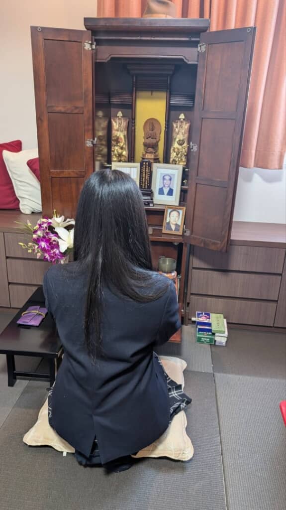 お線香をあげに祖母宅へ