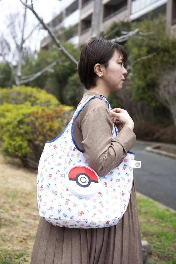 「ポケモン」のエコバッグ