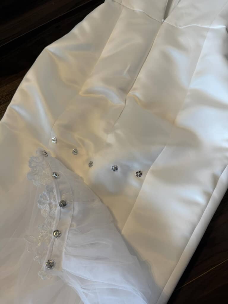 スナップボタンで留める