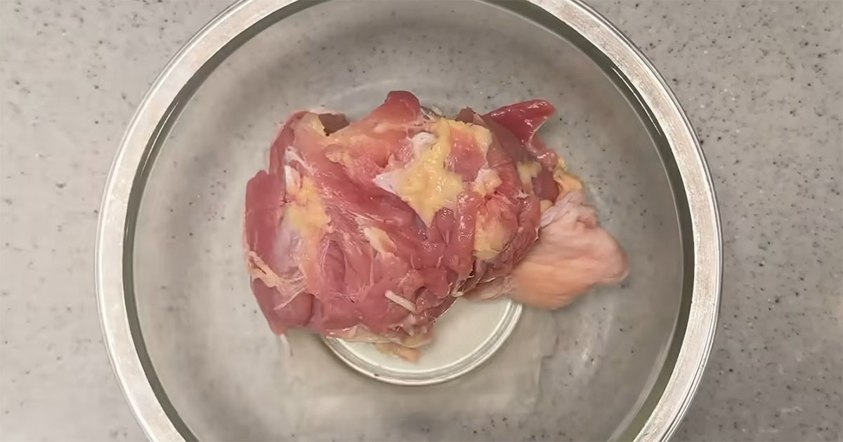 「鶏肉は全部これにして」鶏もも肉1枚、油をほぼ使わずに調理したら…… 「これは凄い」「シンプルイズベスト」(1/3) | グルメ ねとらぼ