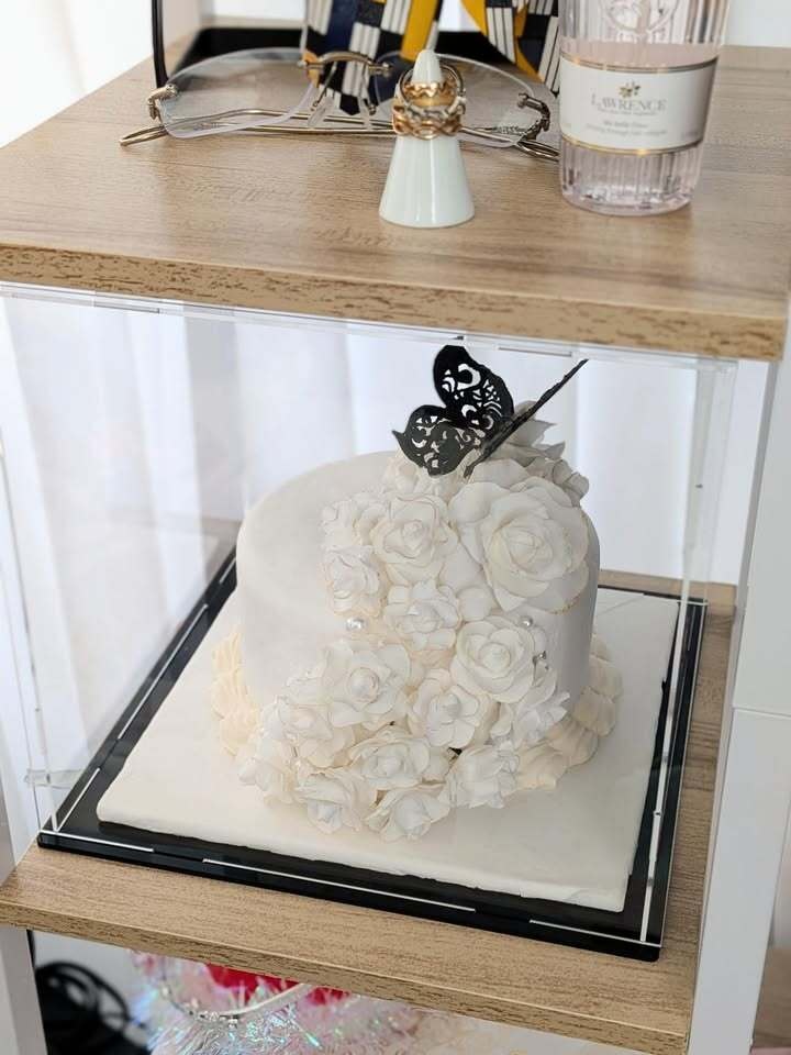 次女の部屋に飾られたシュガーケーキ