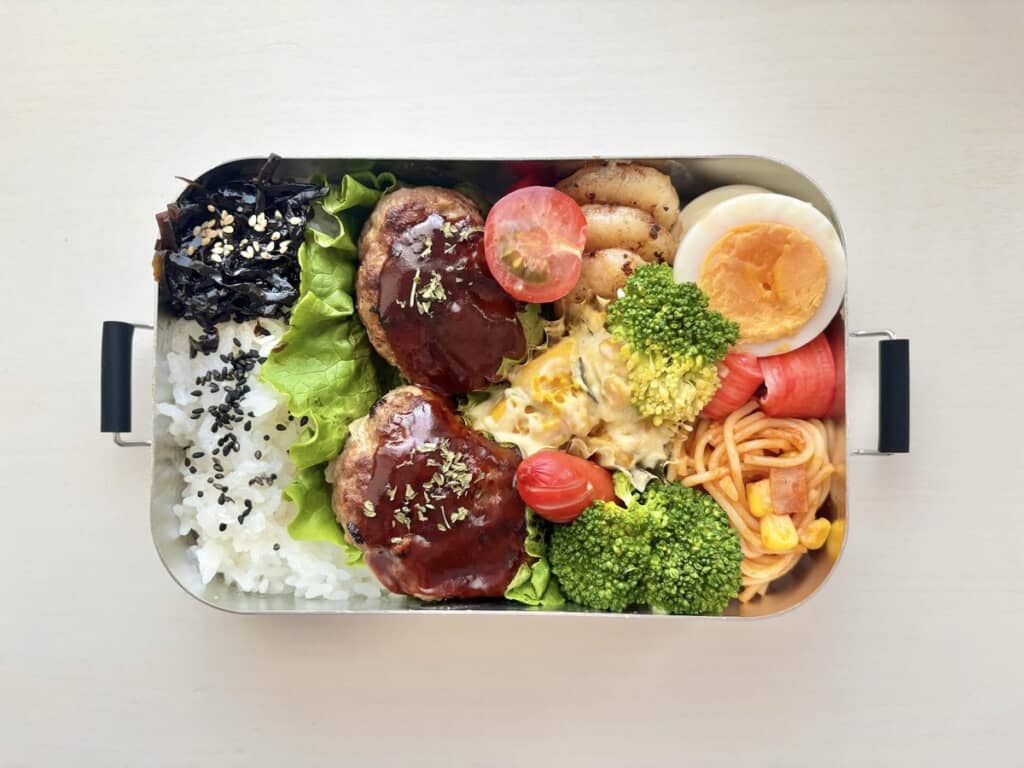 まるでお手本のお弁当みたいにかわいい詰め方