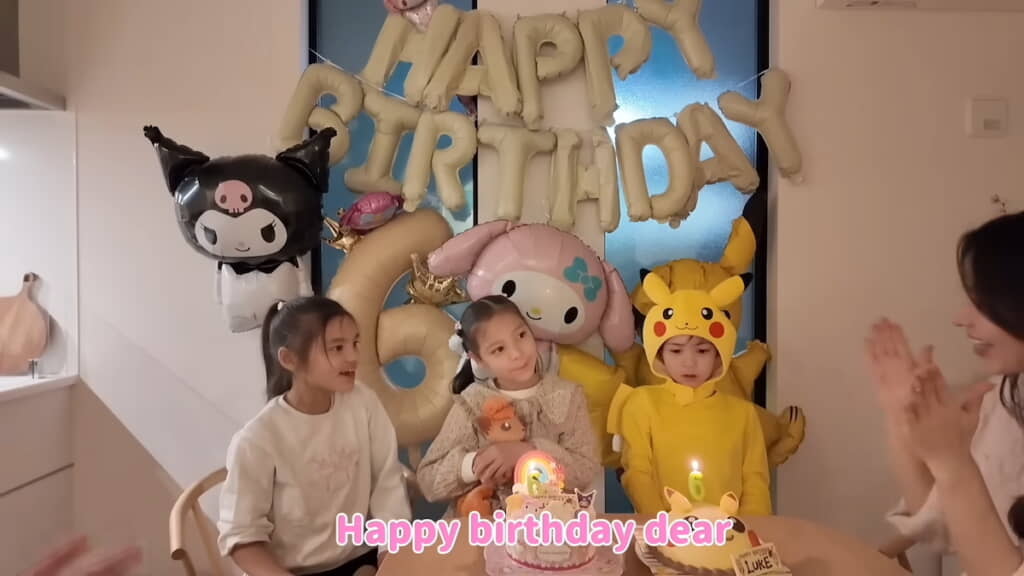 再びバースデーソングでお祝い