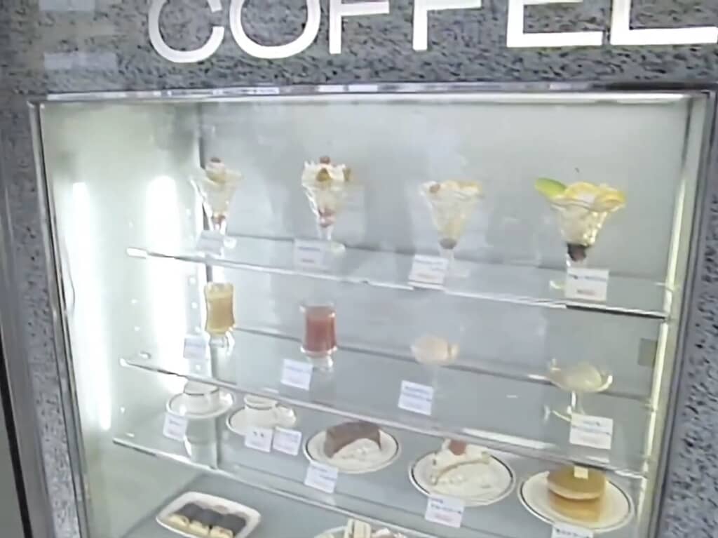 「タカセ」池袋本店の食品サンプル（動画提供：koto_chan／@koto_chanさん）