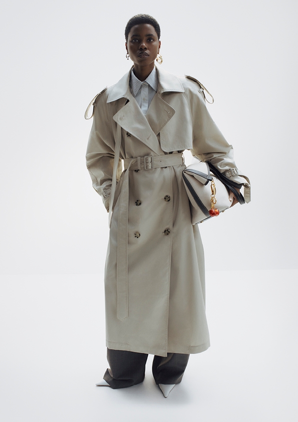 Stella McCartney H&M: トレンチコート （2万9999円）