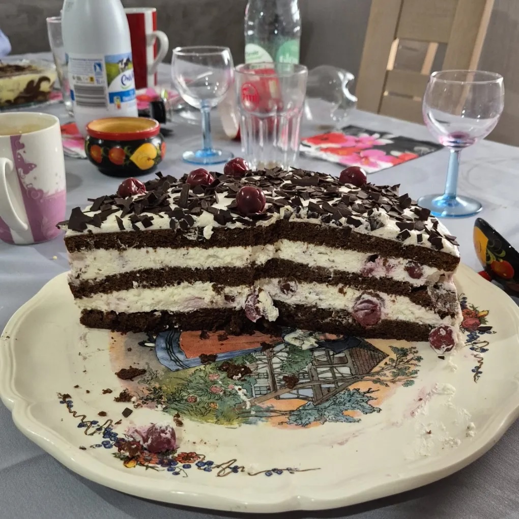 白黒の層が美しい！　ラインがまっすぐ整っているのがお見事