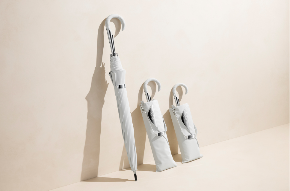 長傘、2段折り畳み傘、3段折り畳み傘の3種