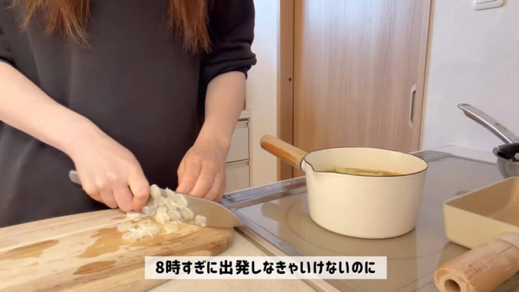 お味噌汁の具材は野菜と海藻