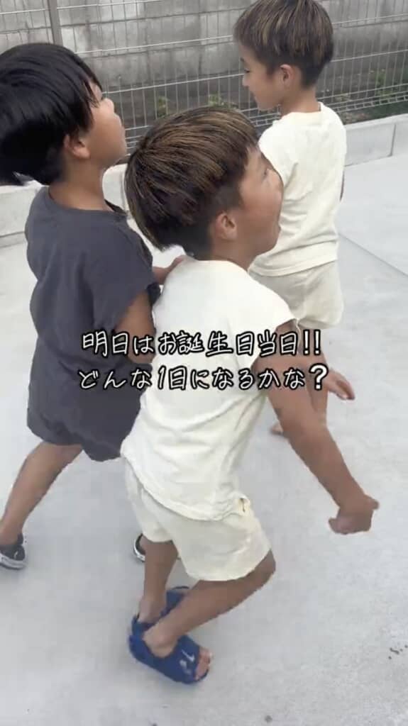 6歳の誕生日前日の3人。健やかに育ちましたね