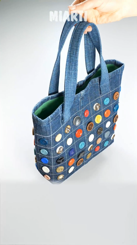 コンパクトながらゆったり（※画像はYouTubeアカウント「Miarti - Reuse」から）