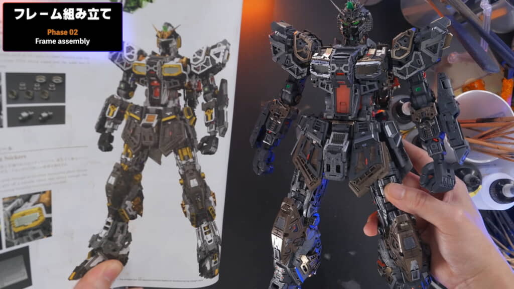 素組みよりもリアルなメカ感を演出できたフレーム
