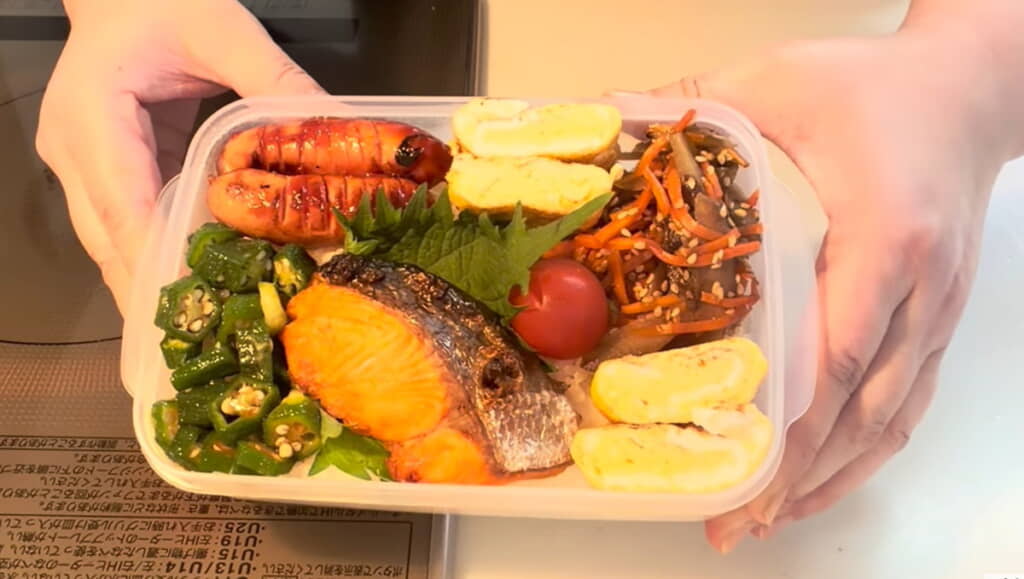 和のお弁当が完成！