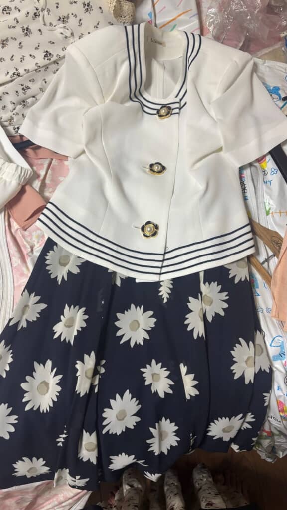 肩パッド入りや金ボタンが流行