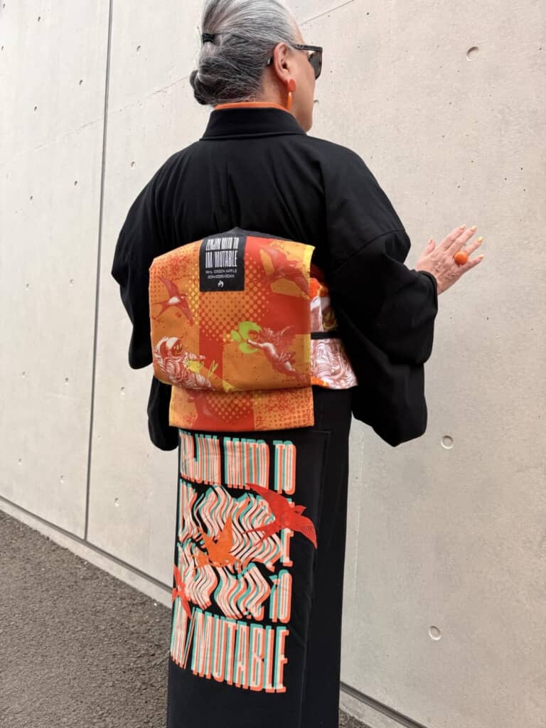 ライブグッズをふんだんに取り入れる