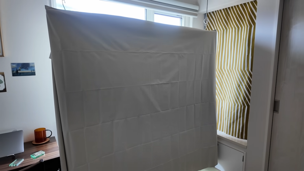 IKEAの遮光カーテンで洗濯物を目隠し