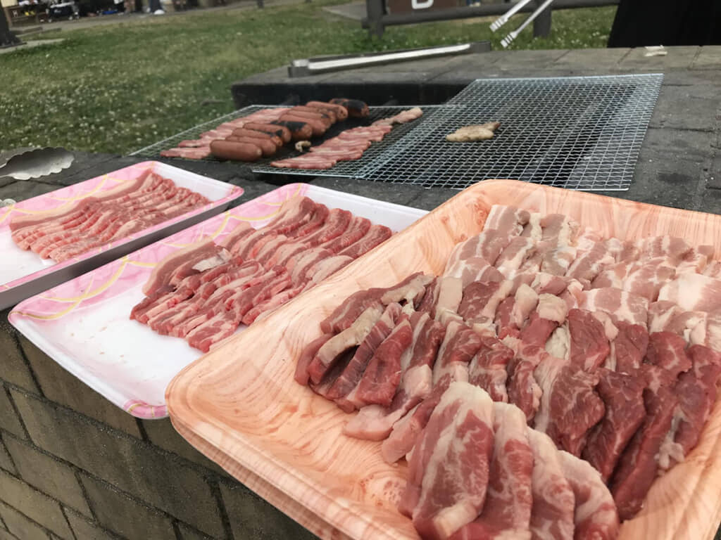 全員お肉しか持ってこないとは……！