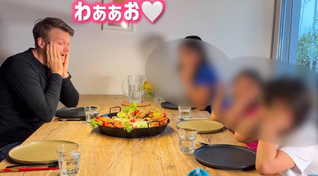 恋しかった日本のお弁当おかずに大喜び