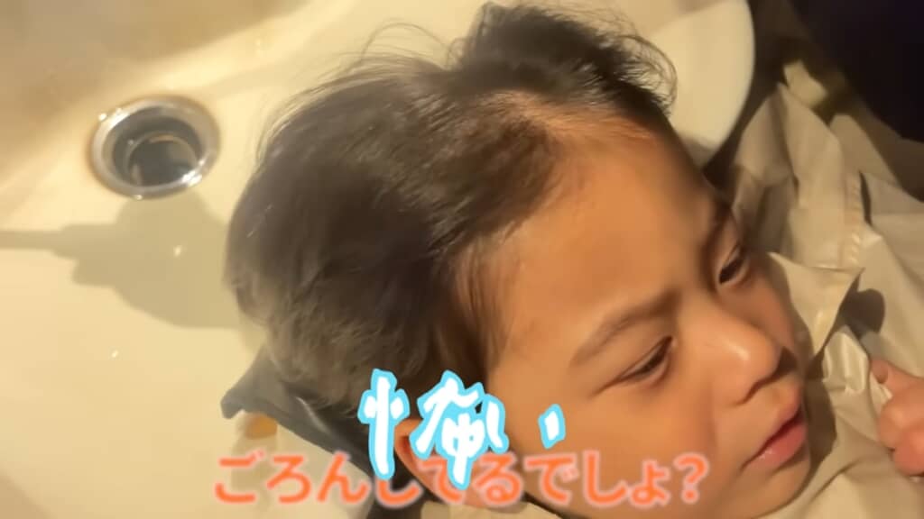 シャンプーは「こわい」と断念