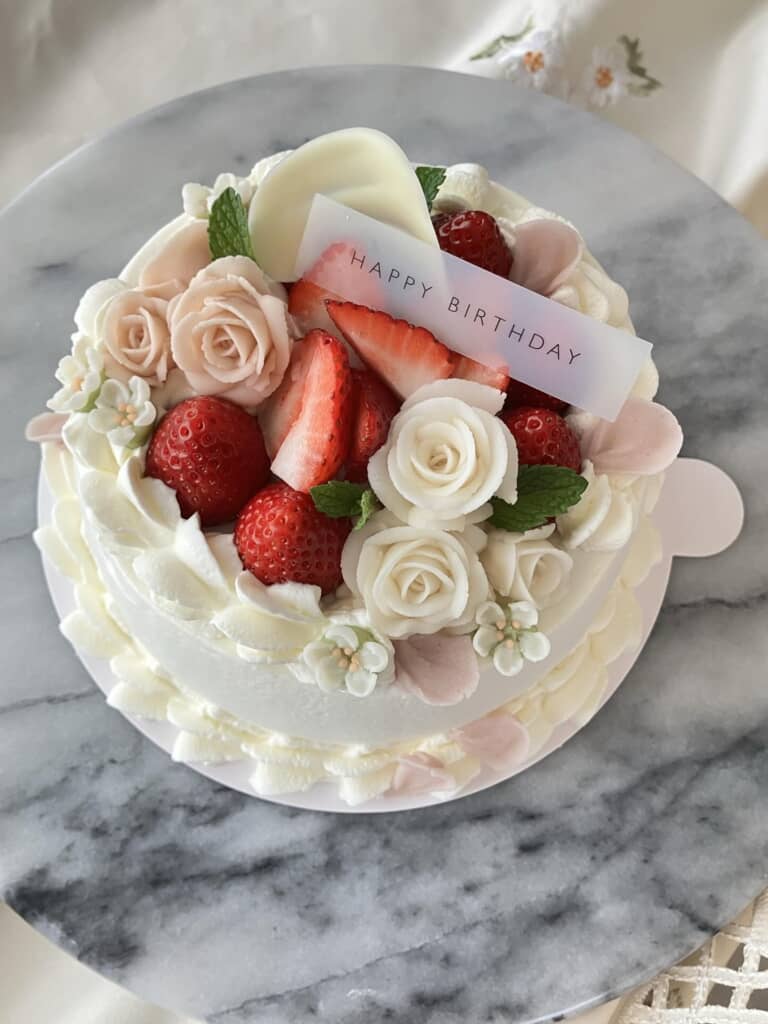 息子の彼女のために作った誕生日ケーキ