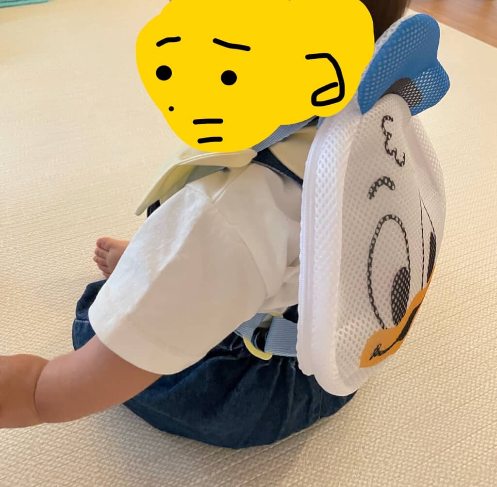 赤ちゃんの小さな背中にジャストフィット