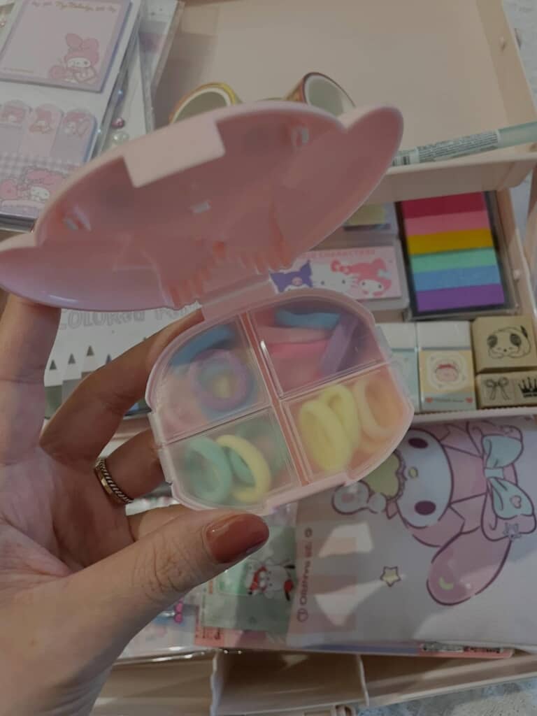 ゴムもかわいい色がいっぱいです