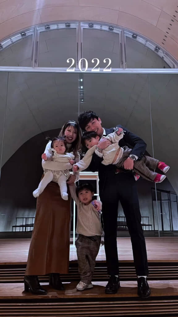 2022年の家族写真では5人に！