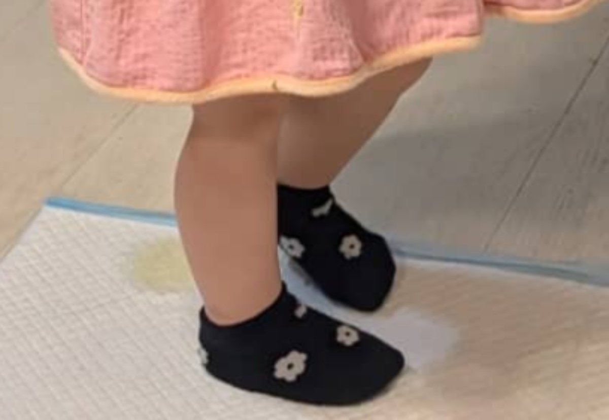 30年前にママが着た“メゾピアノの服”→令和に1歳娘が着たら……　「懐かしい」「エモすぎ」「良いものは良いままですね」（1/3） | ファッション ねとらぼ