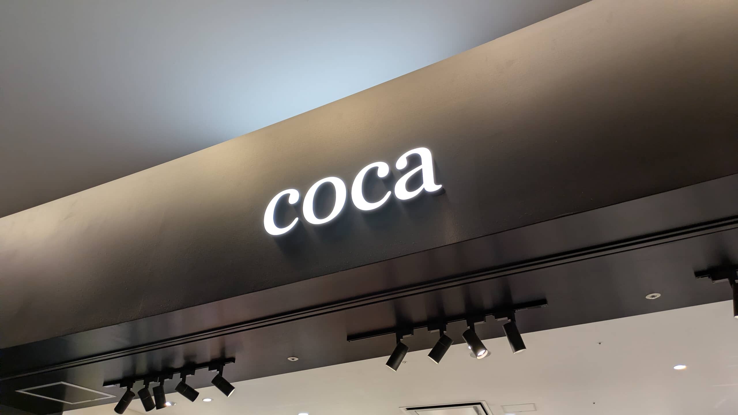 「さらっと着痩せして見える」 cocaの“1690円楽ちんパンツ”が大人気 「びっくりするくらい着心地が良い」「2色購入しました」 | ウェア ねとらぼリサーチ